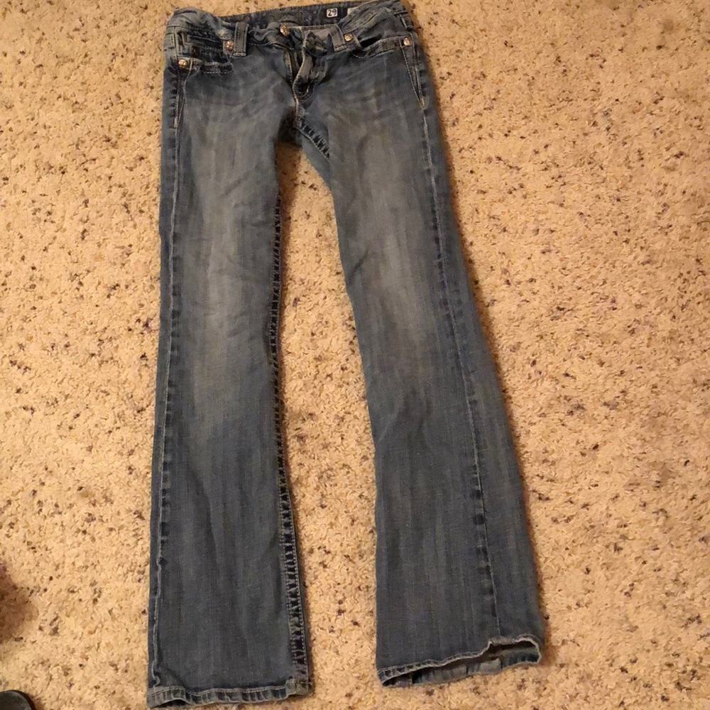 Jeans with back detailing